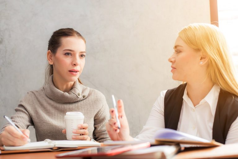 Fermarsi ad ascoltare: la base dell’amicizia.