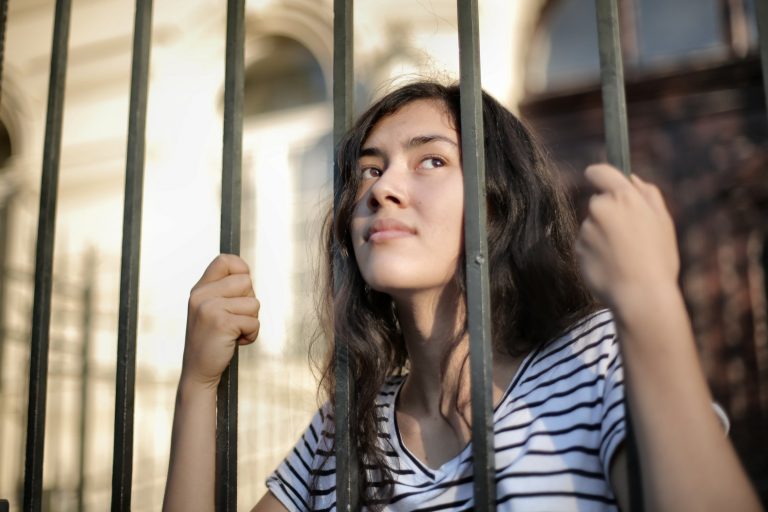 Il giudizio è sempre solo sull’identità.