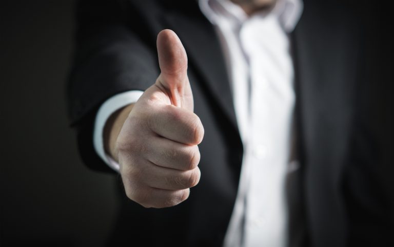 Rinforzare gli aspetti positivi, ignorare quelli negativi.
