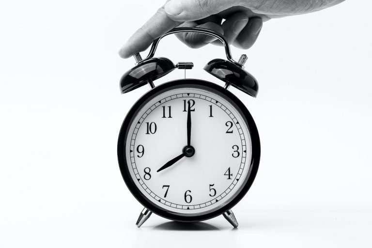Notifica della sentenza civile: cosa comporta?